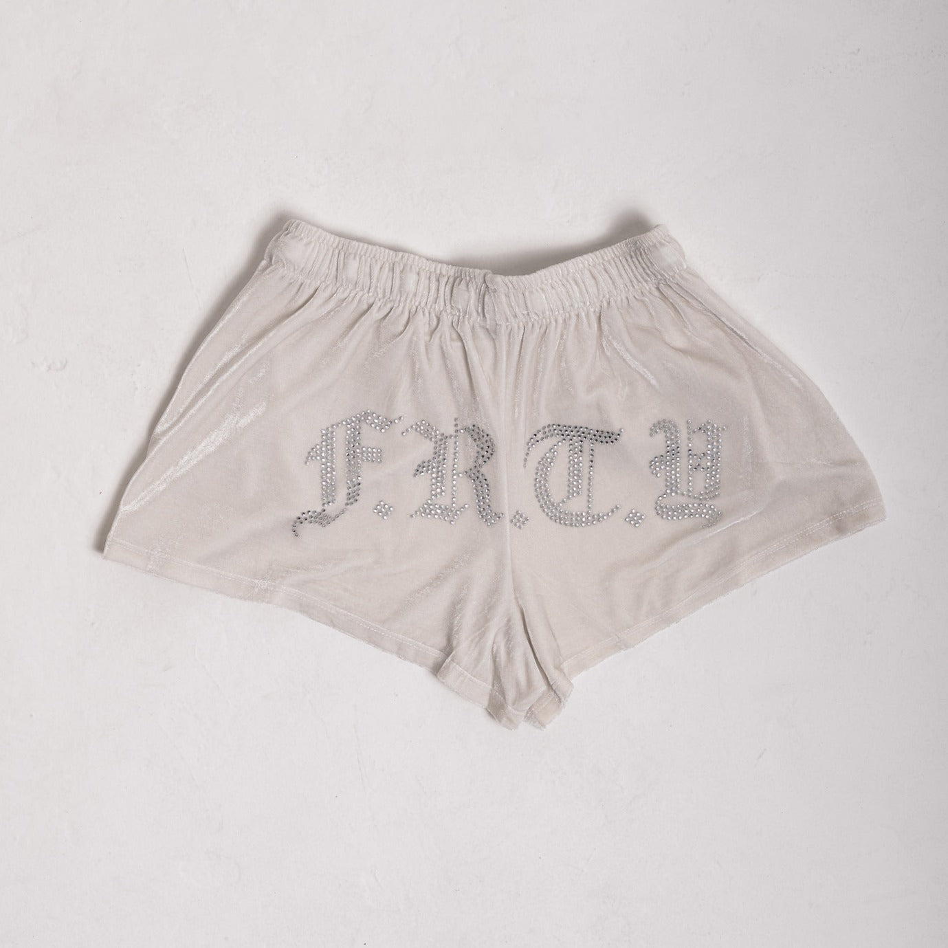 The Ultimate Baddie Velvet Shorts - Pérola