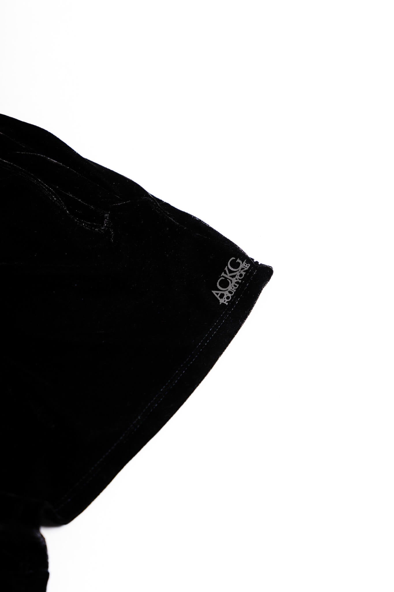 The Ultimate Baddie Velvet Shorts - Preto