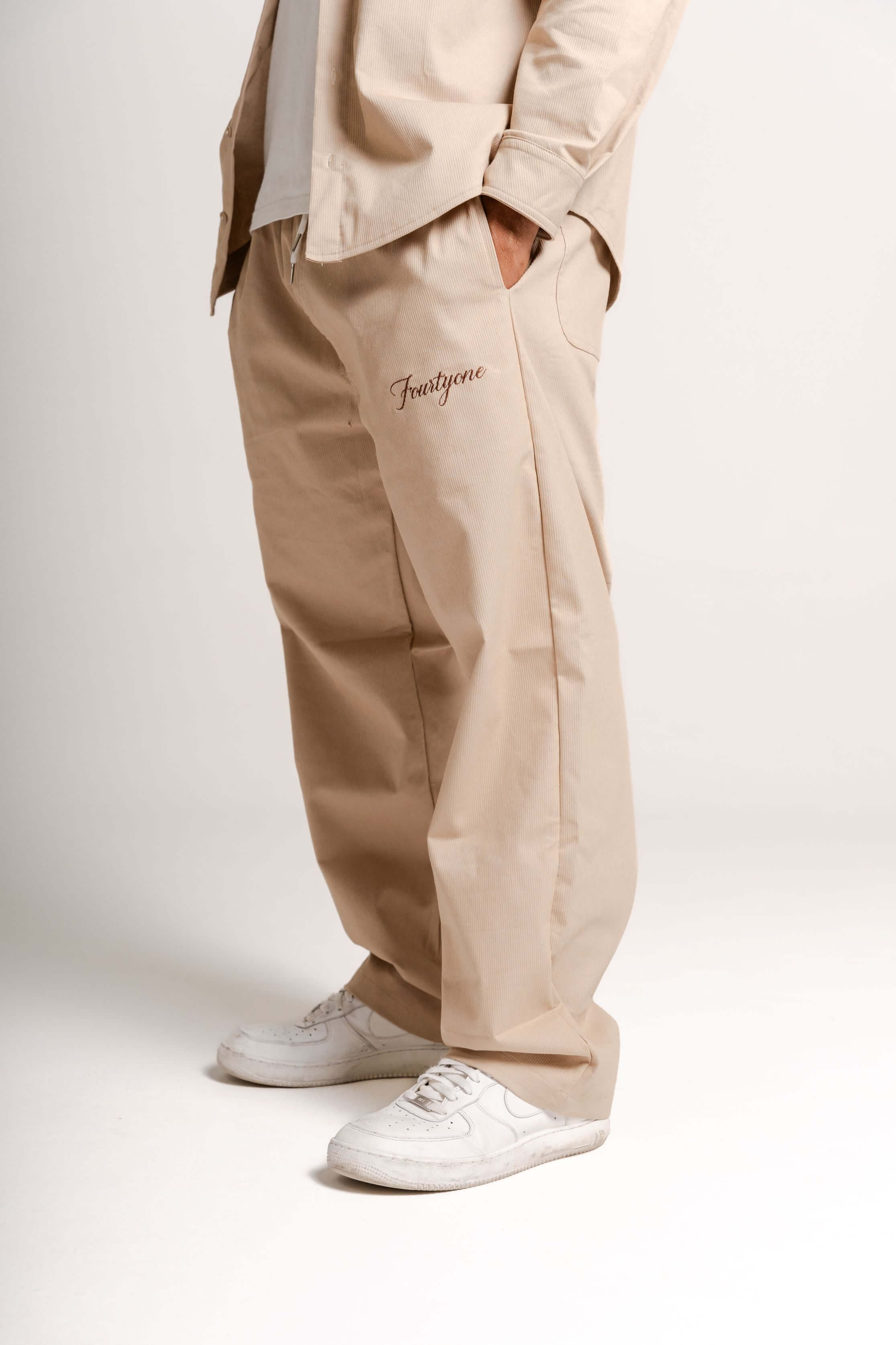 Cream Baggy Cotelê